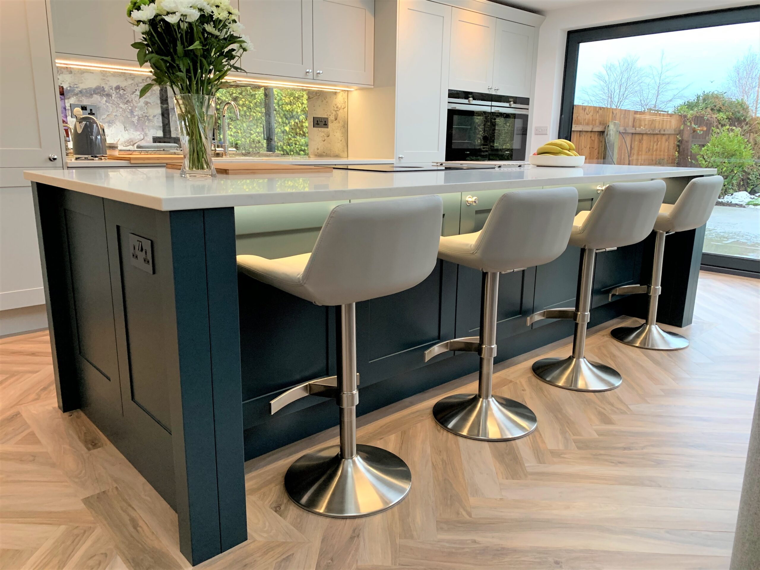perfect painted shaker breakfasting kitchen and dining